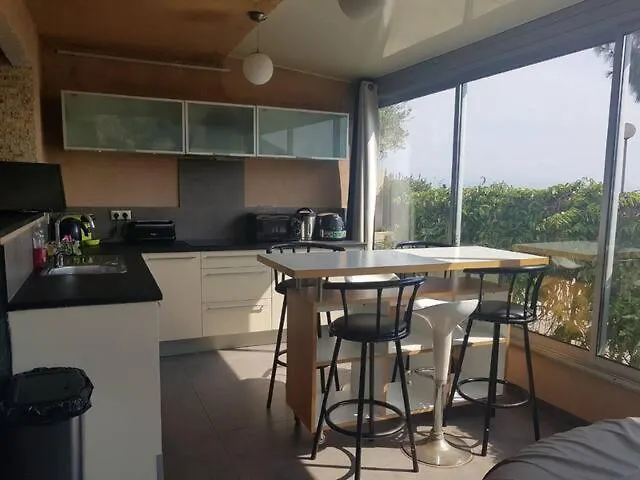 Vue Et Montagnes Jacuzzi 300m Plages Appartement *